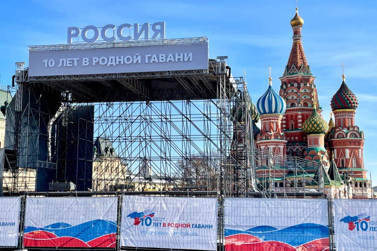Putin já prepara festa da vitória numa apática Moscou -