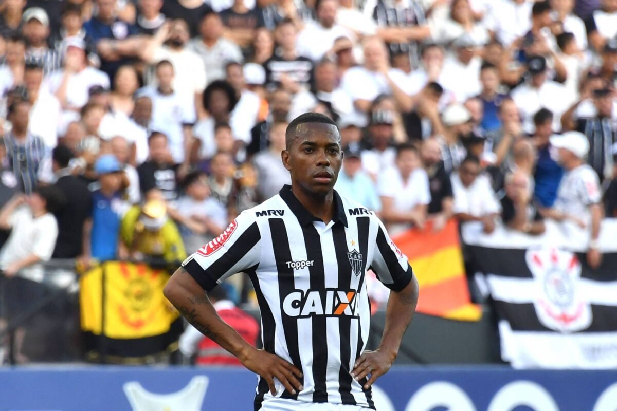 Robinho: das pedaladas no Santos à condenação por estupro -