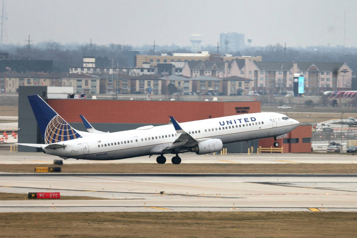 Turbulência faz Boeing 787 desviar rota e pousar em NY