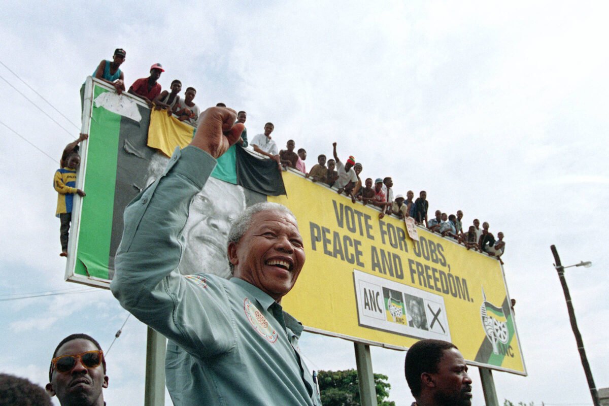 África do Sul repensa legado de Nelson Mandela - 28/04/2024