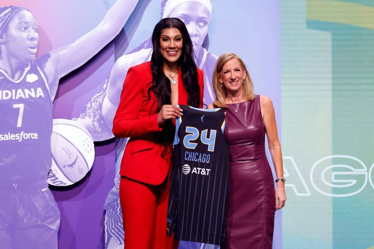 Brasileira Kamila Cardoso é escolhida pelo Chicago Sky no draft