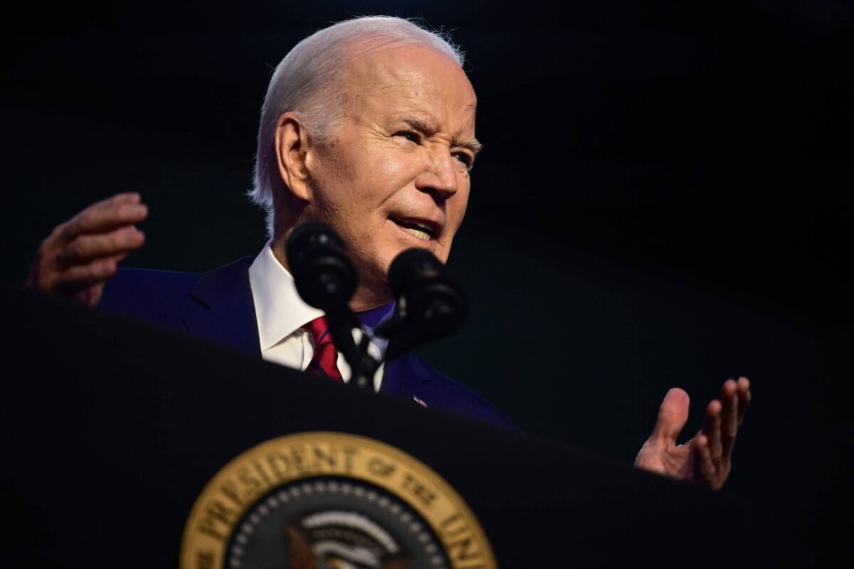 EUA: Biden afirma que vai participar de debate com Trump