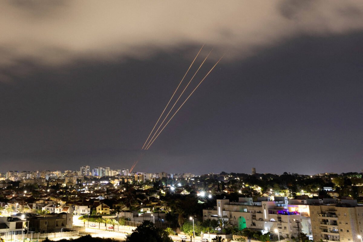 EUA negam que sabiam dos ataques do Irã a Israel