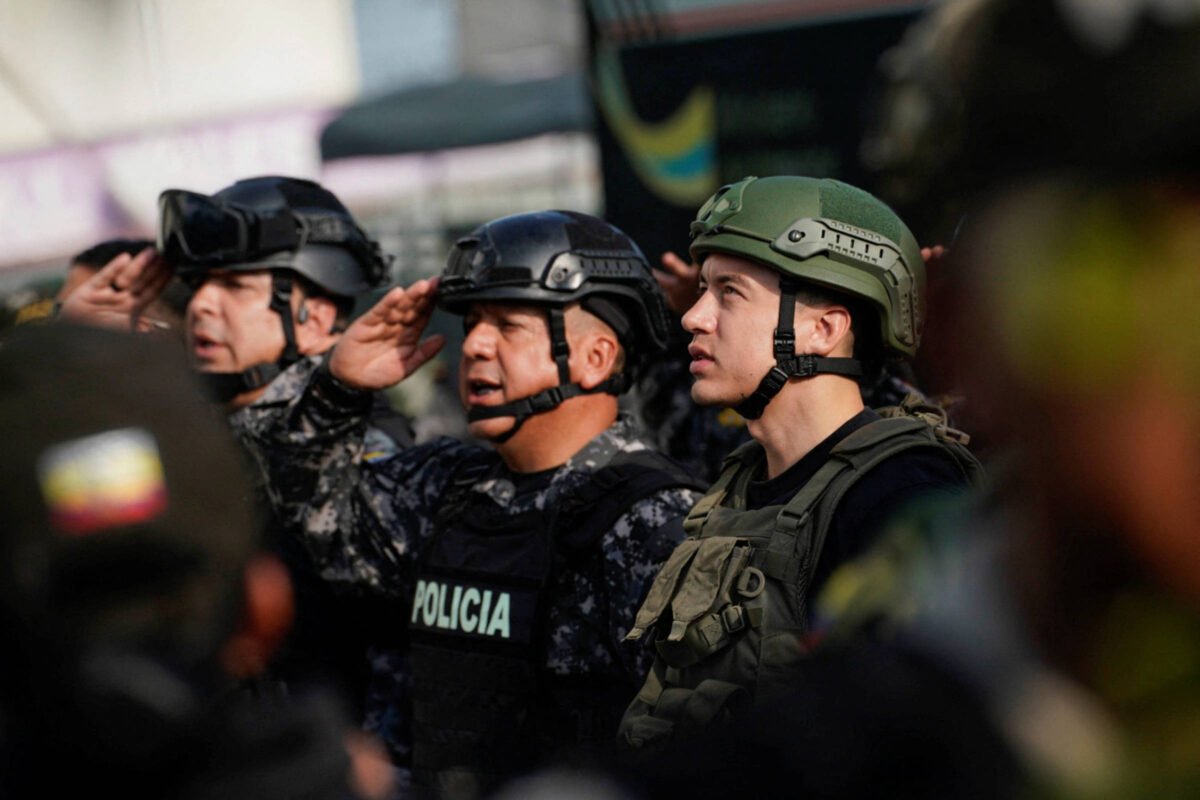 Equador: Noboa aposta em militarização para se reeleger - 20/04/2024