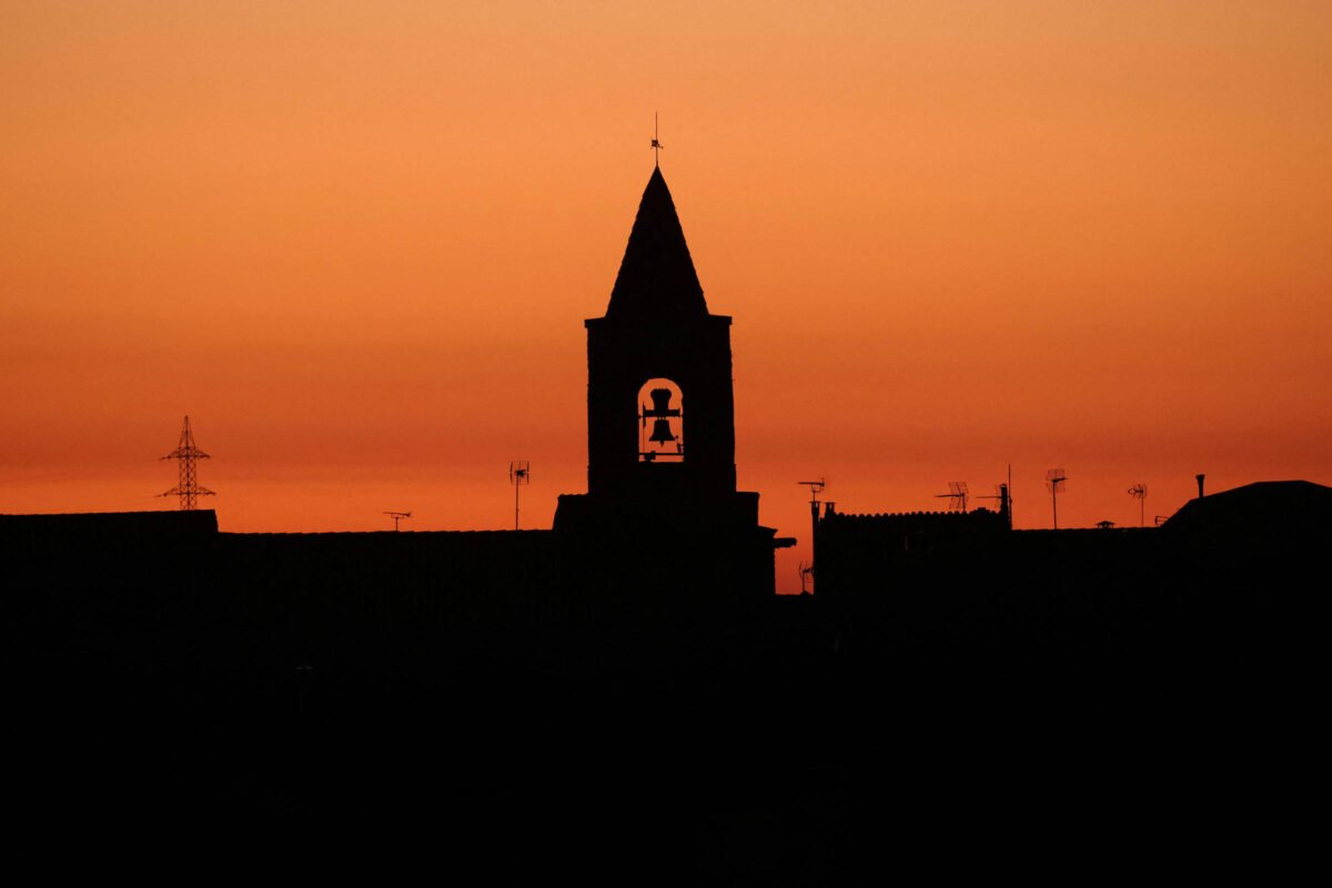 Espanha cria fundo para vítimas de abuso sexual da igreja