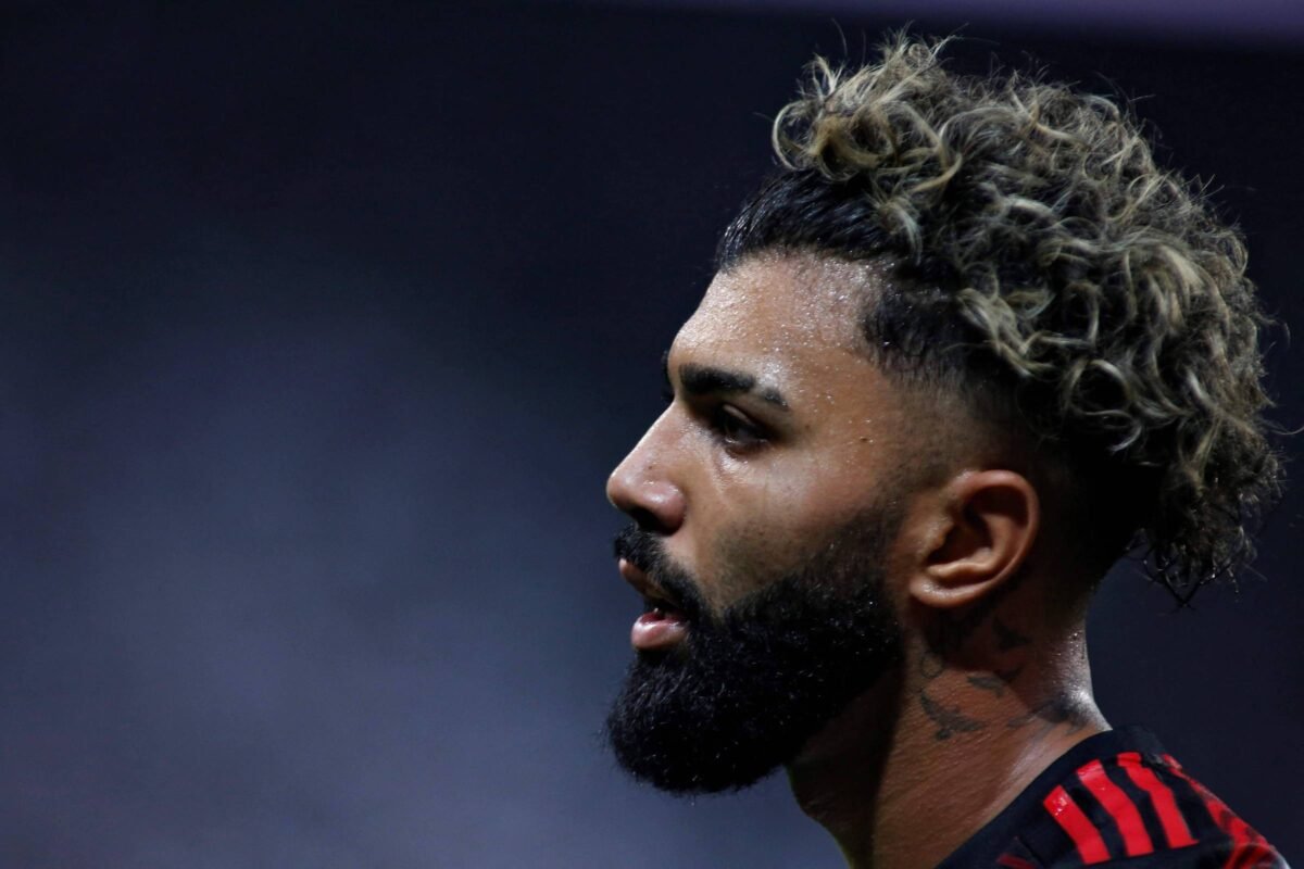 Gabigol consegue efeito suspensivo e volta a jogar - 30/04/2024