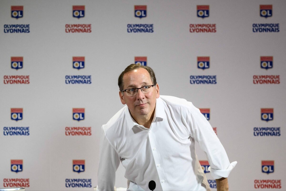 John Textor não deve saber o que é um jogo