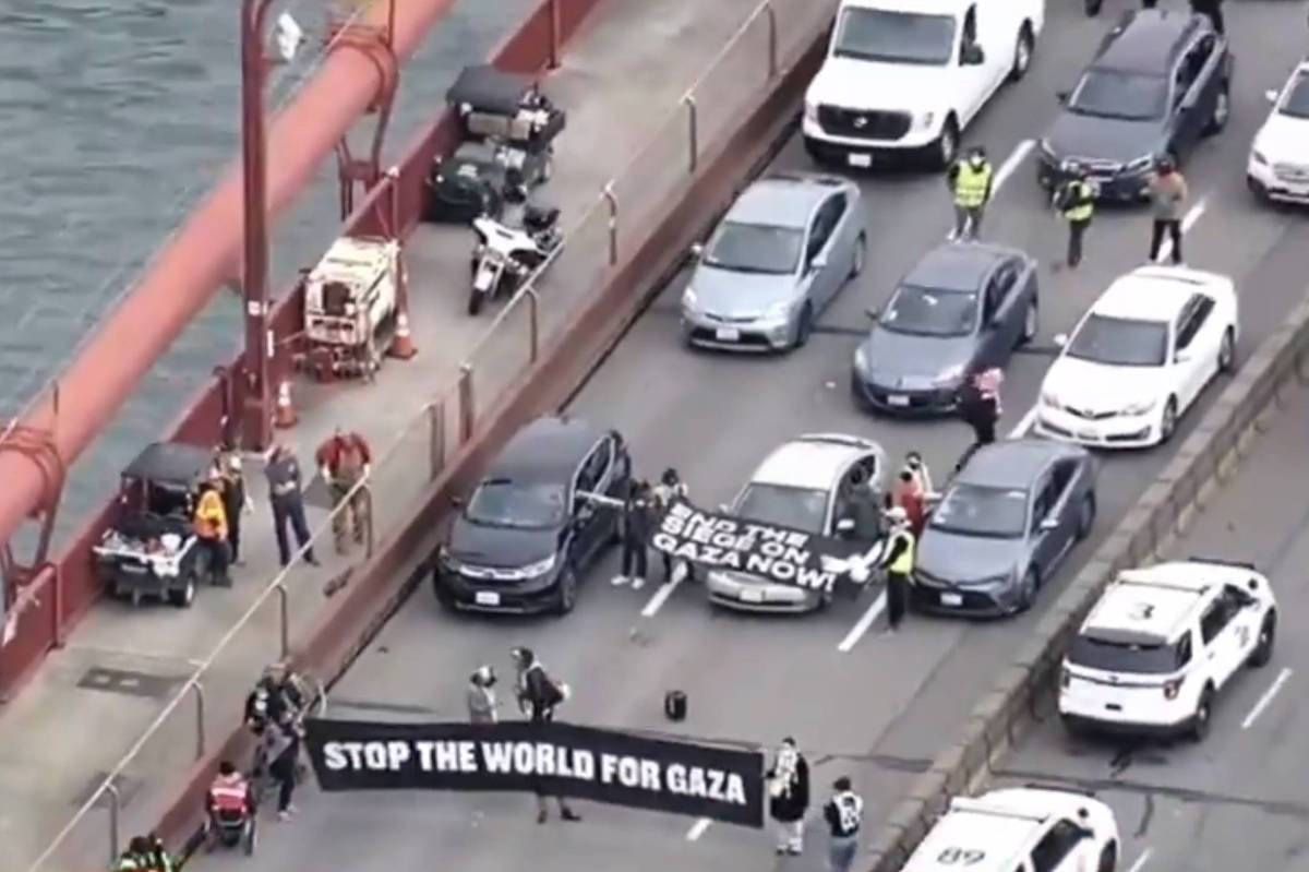Manifestação pró-palestina bloqueia ponte Golden Gate - 15/04/2024 - Mundo