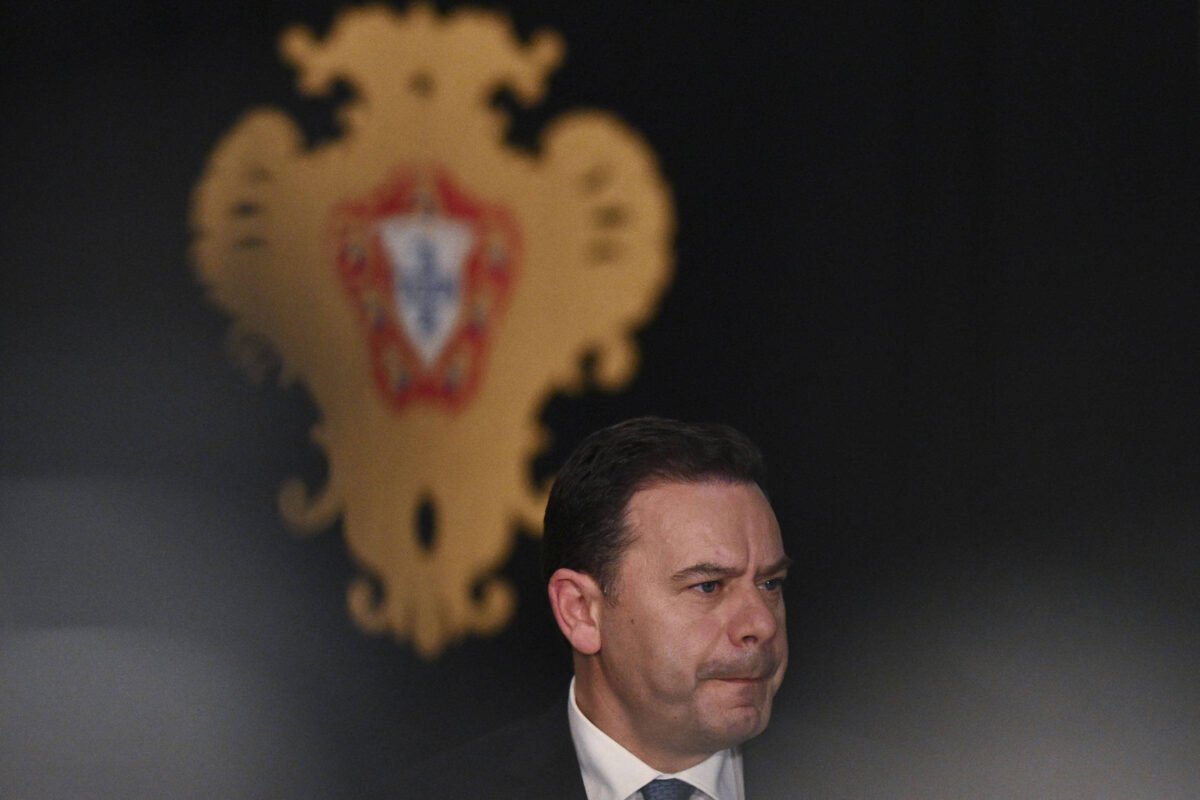 Novo governo de Portugal funde ministérios da Ciência e da