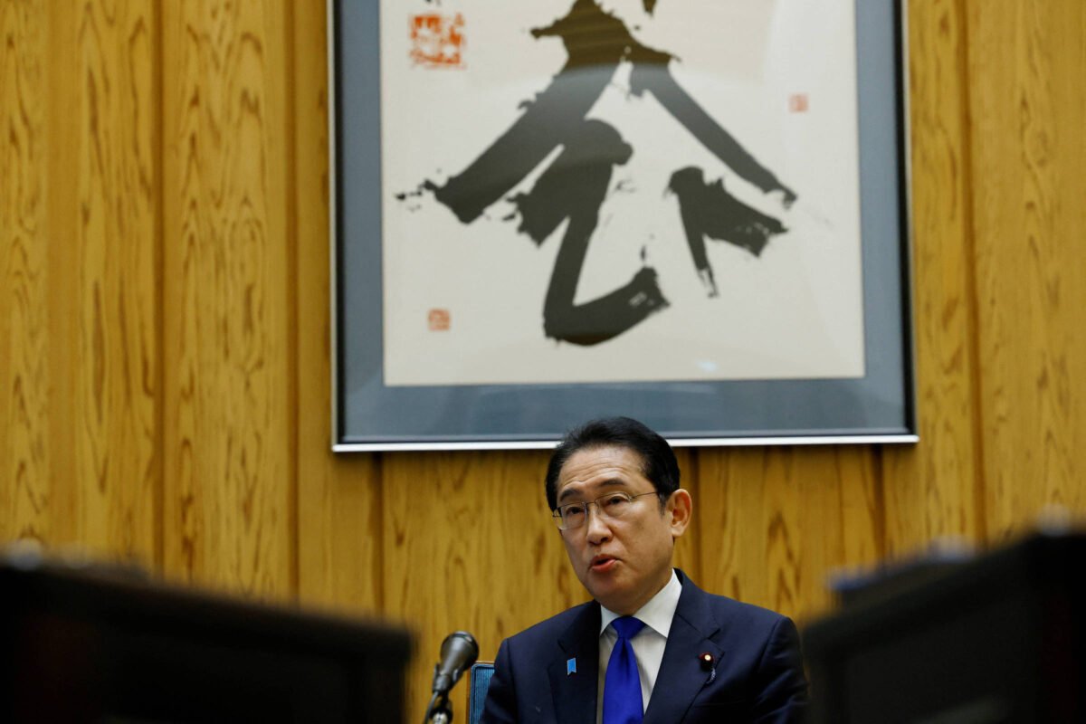 Premiê do Japão vem ao Brasil em maio para reforçar
