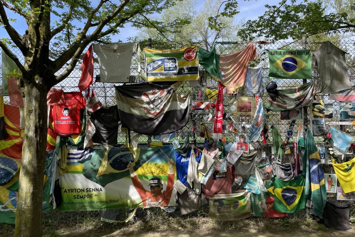 Senna é presença marcante em Ímola 30 anos após sua