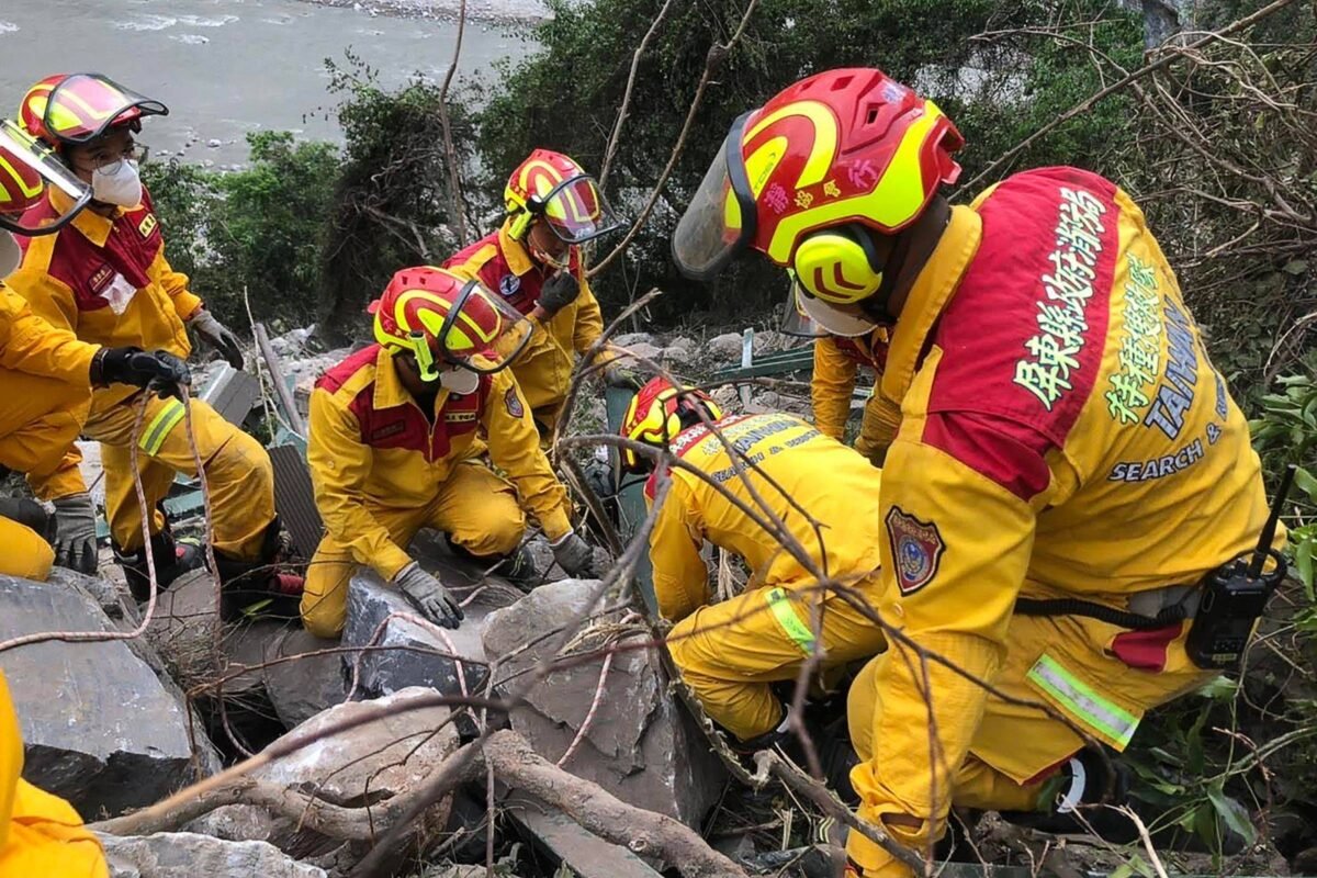 Taiwan recusa oferta de ajuda da China após terremoto -