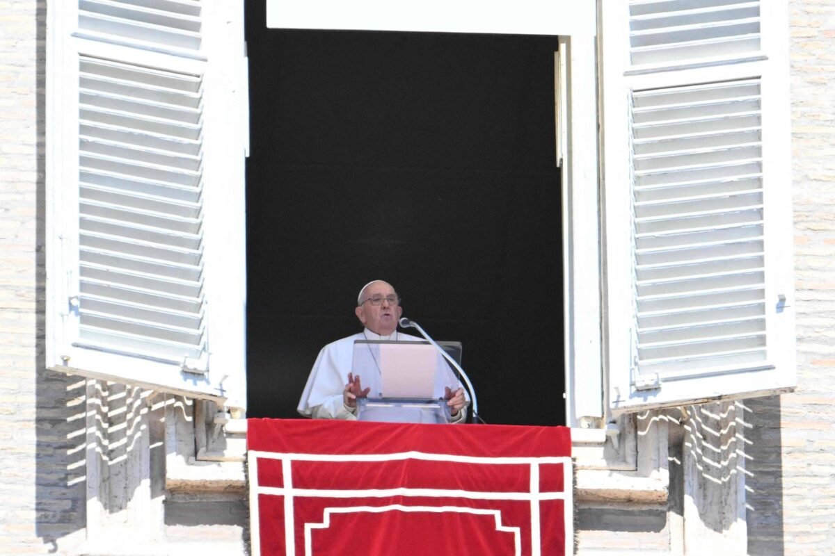Vaticano rejeita mudanças de gênero e aborto - 08/04/2024 -