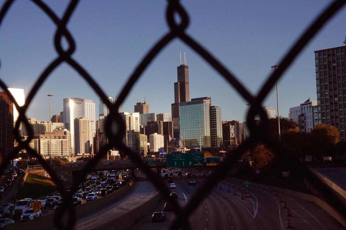 Vídeo: Polícia atira quase 96 vezes em homem negro nos