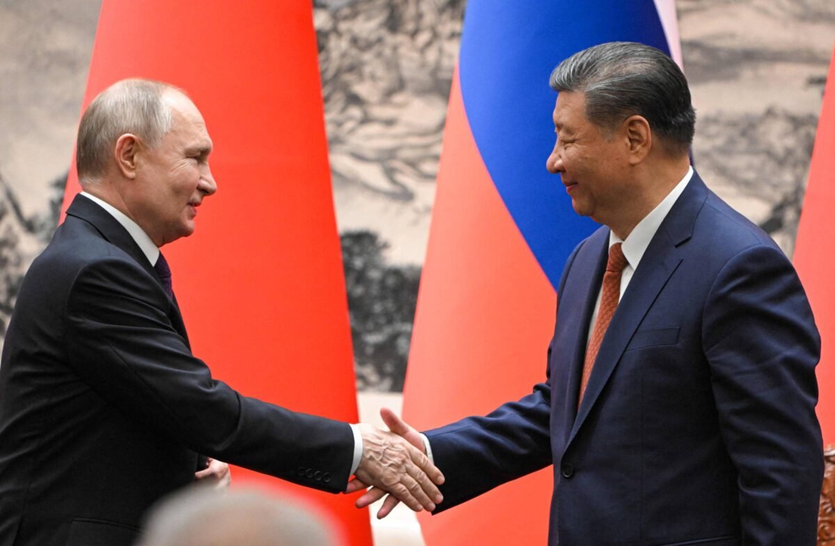 Análise: Reação aos EUA forja aliança improvável Putin-Xi - 16/05/2024