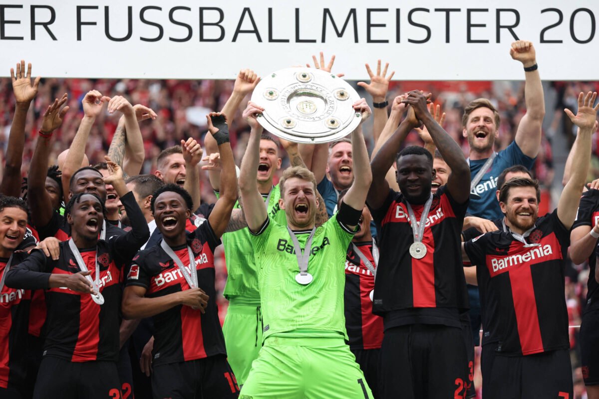 Bayer Leverkusen é campeão invicto da Bundesliga - 18/05/2024 -