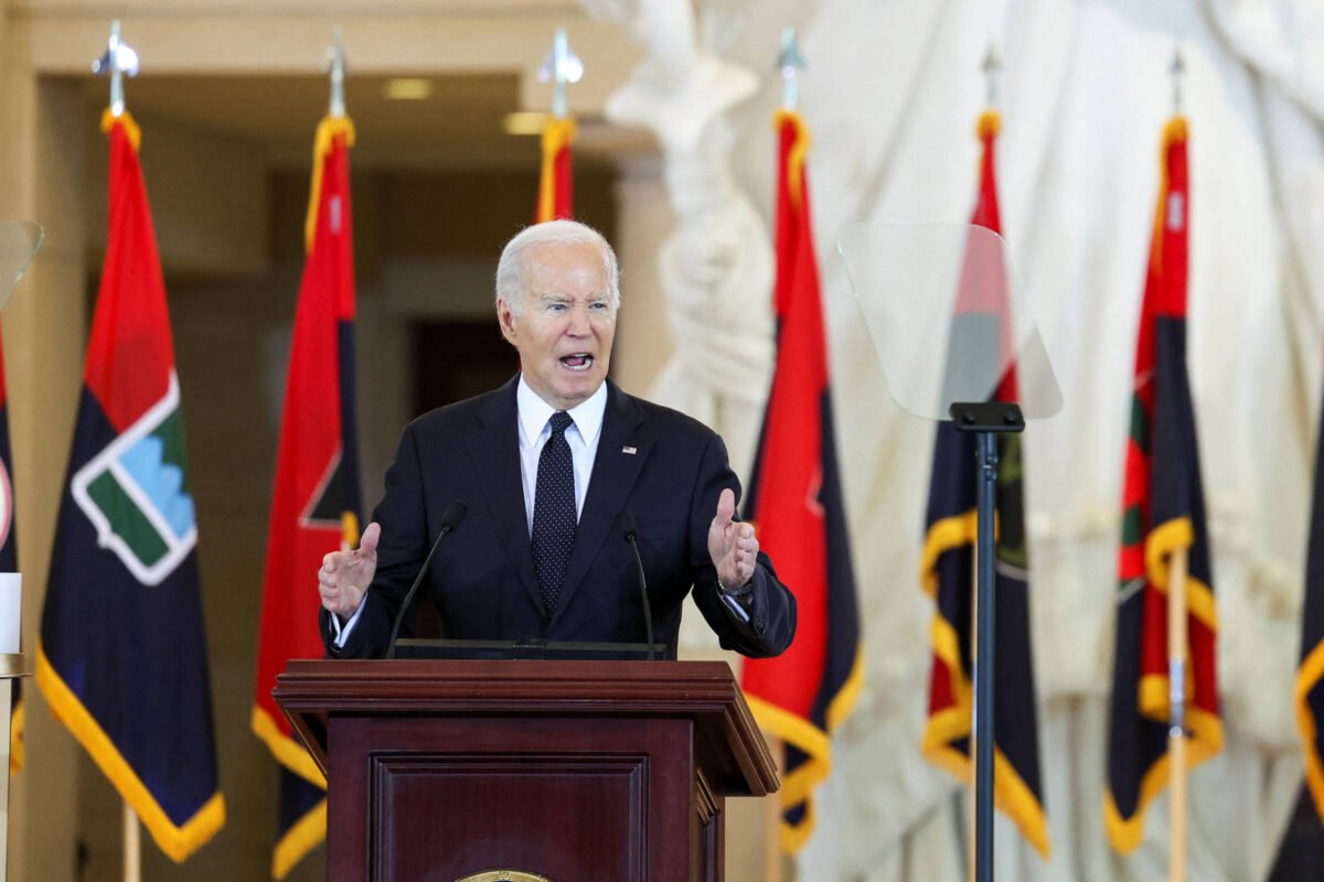 Biden associa 7 de Outubro ao Holocausto - 07/05/2024 -