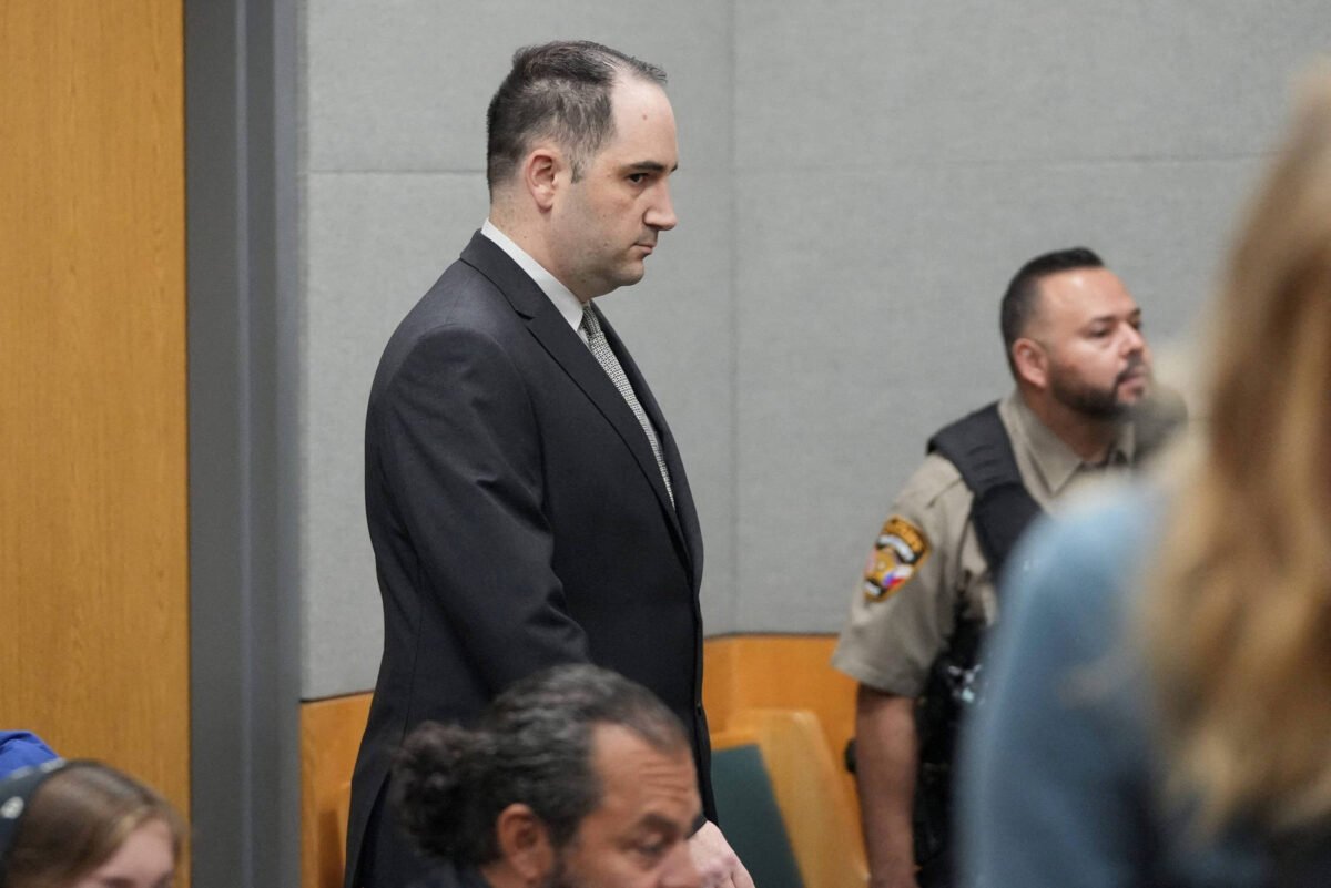EUA: Texas concede perdão a homem que matou manifestante -
