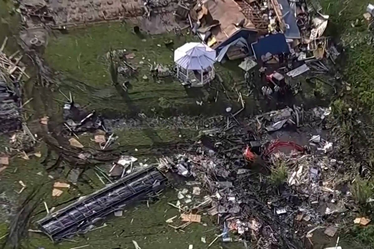 EUA: Tornados e tempestades deixam ao menos 15 mortos -