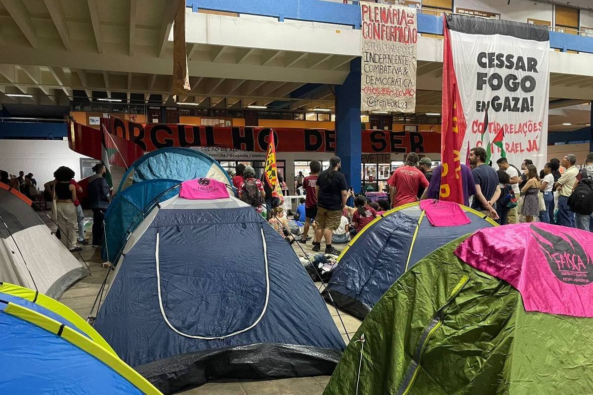 Estudantes da USP fazem protesto contra guerra em Gaza -