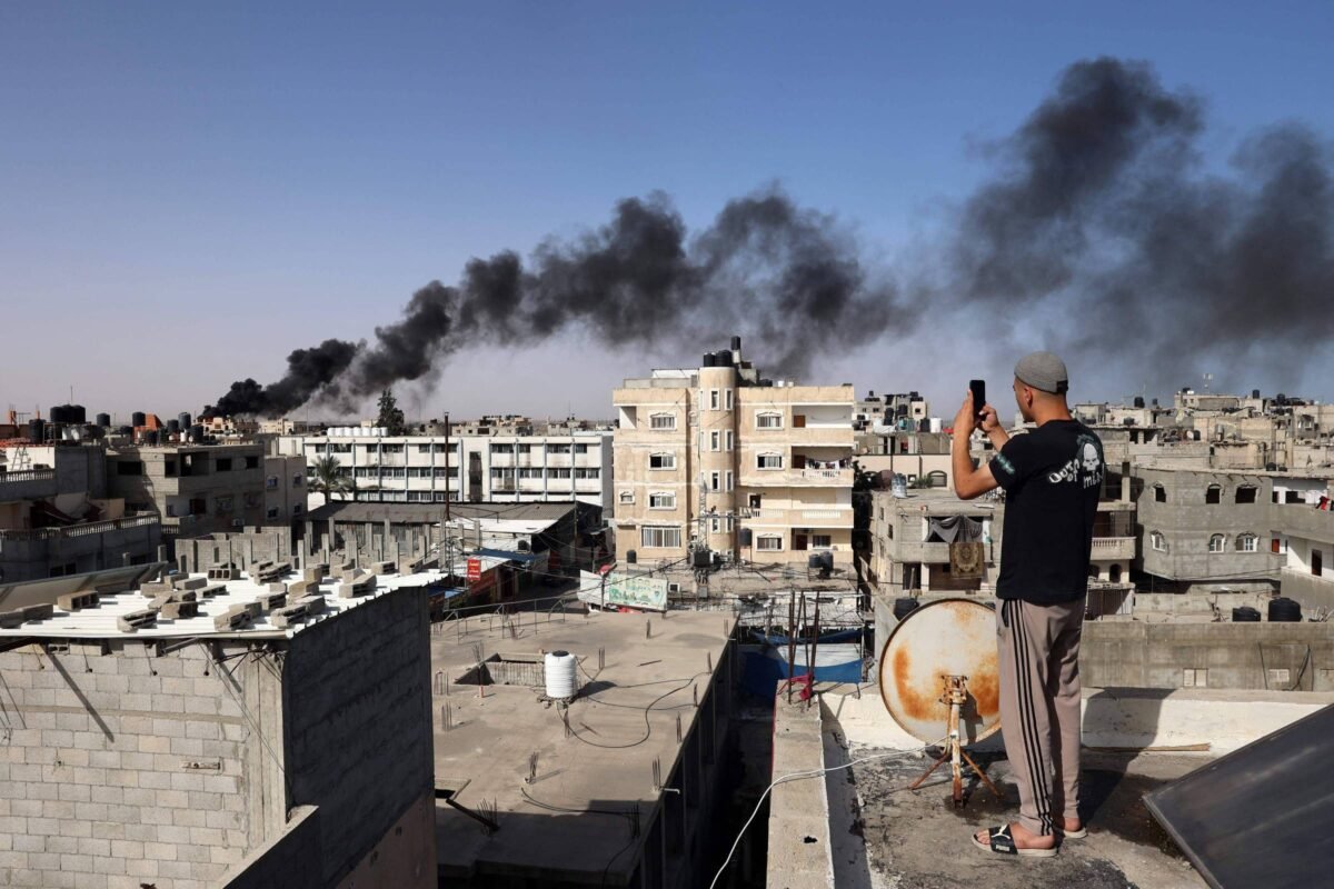 Israel cerca leste de Rafah após cessar-fogo fracassar - 10/05/2024