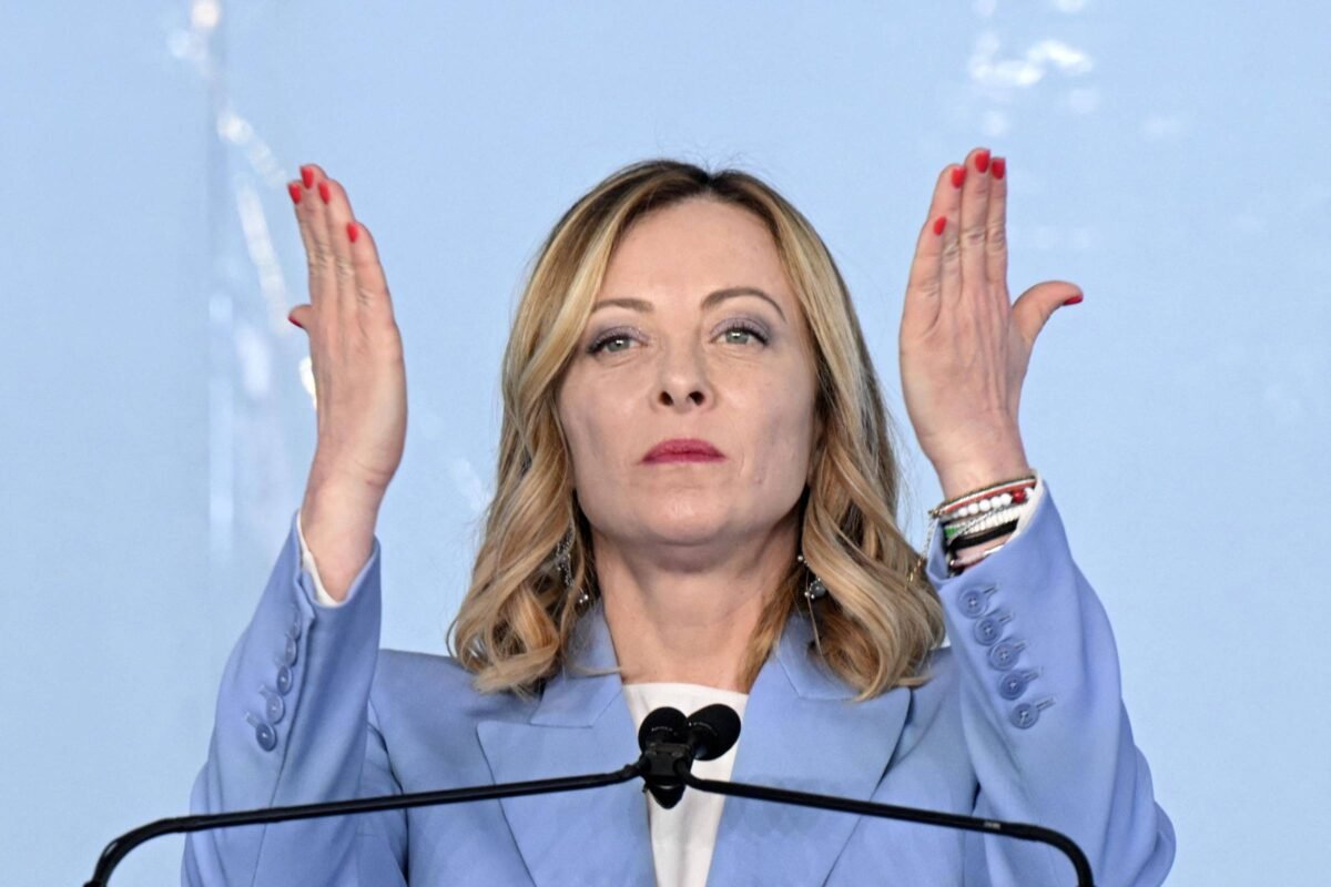 Meloni usa eleição europeia como referendo de seu governo -