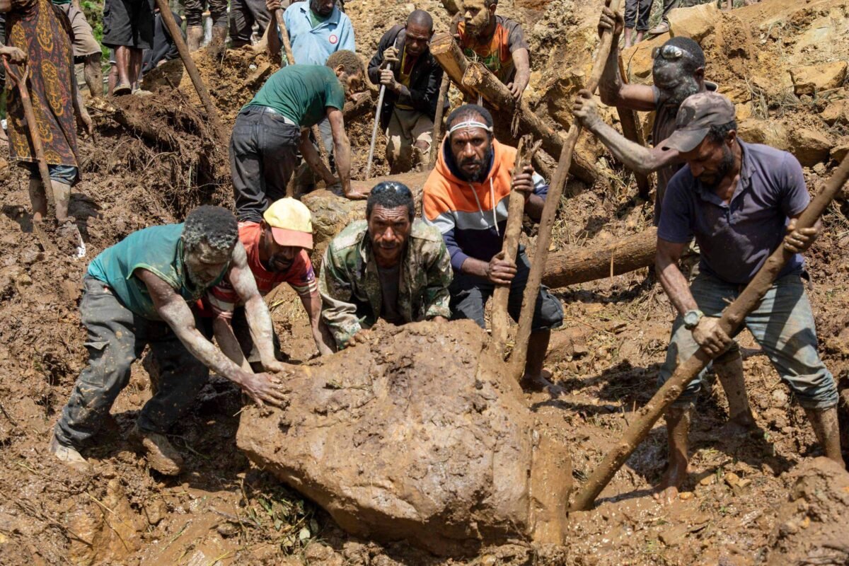 ONU: 'Improvável' achar sobreviventes em Papua-Nova Guiné - 28/05/2024 -