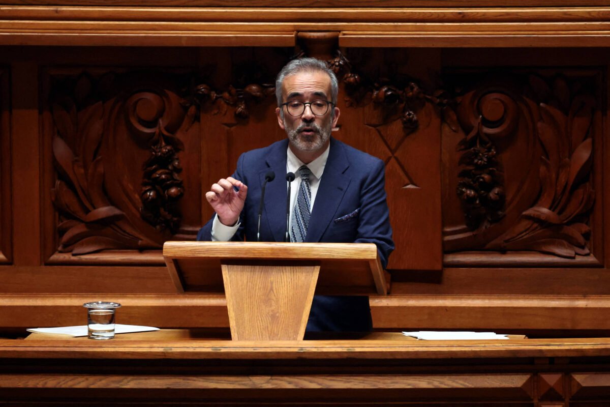 Portugal descarta indenizações por colonização - 15/05/2024 - Mundo