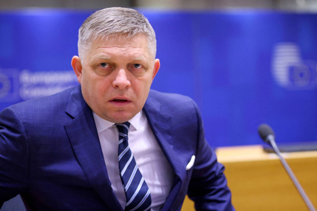 Primeiro-ministro da Eslováquia está fora de perigo - 19/05/2024 -