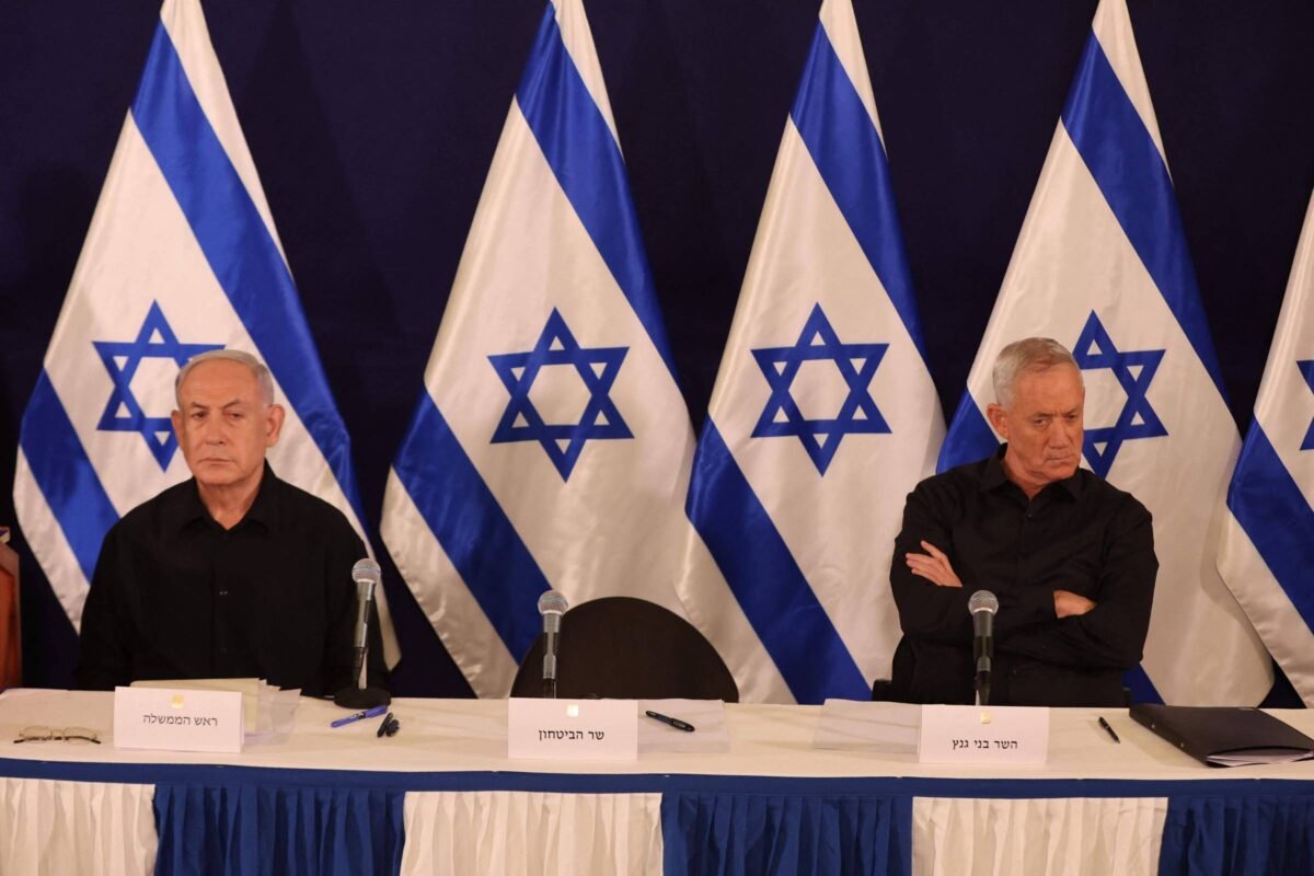 Projeto para dissolver Parlamento de Israel pressiona Bibi - 30/05/2024
