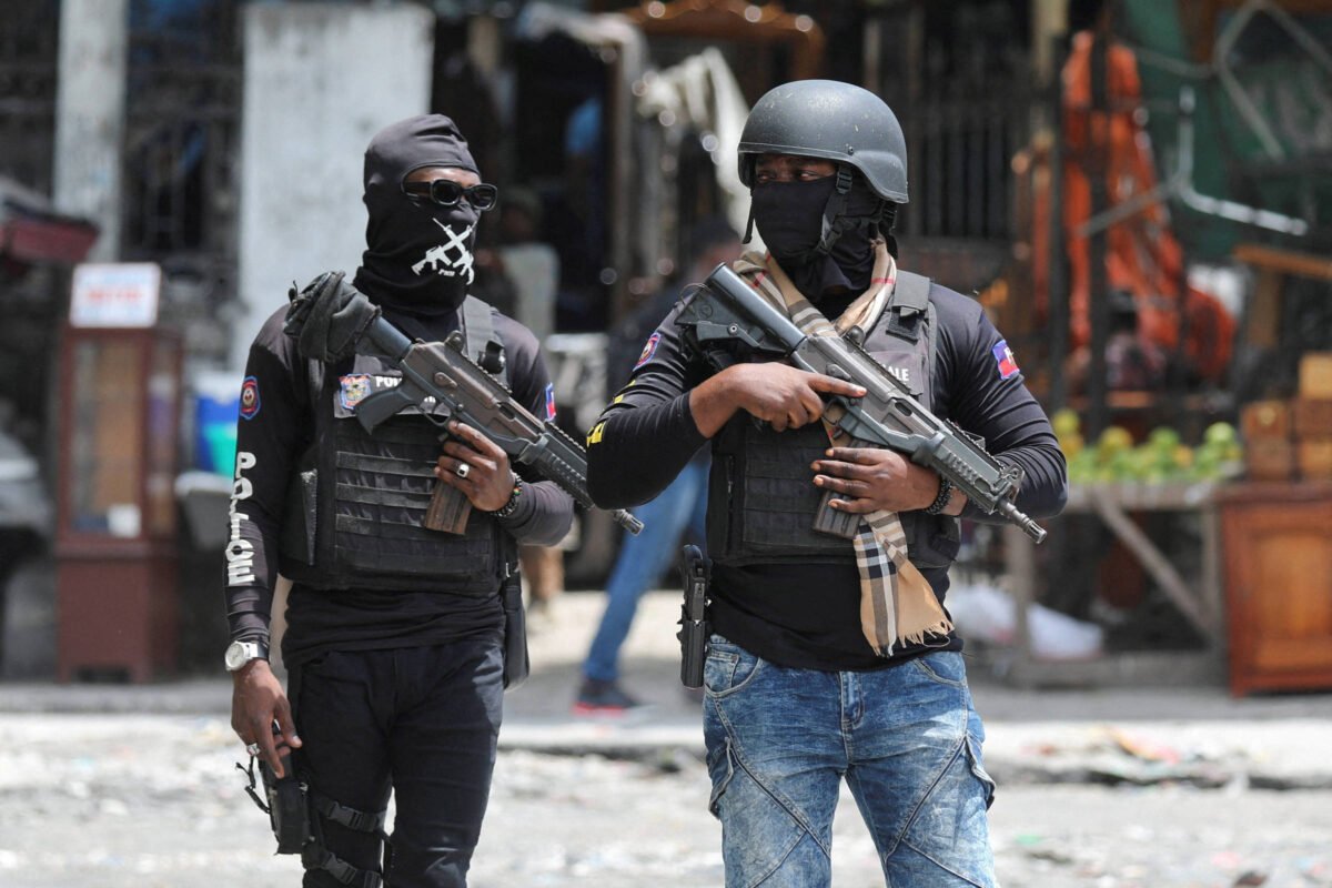 Quênia:Advogados tentam bloquear envio de agentes ao Haiti - 17/05/2024