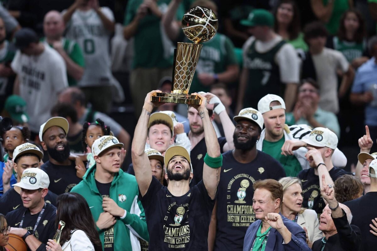 Boston Celtics vence Dallas Mavericks e conquista a NBA -