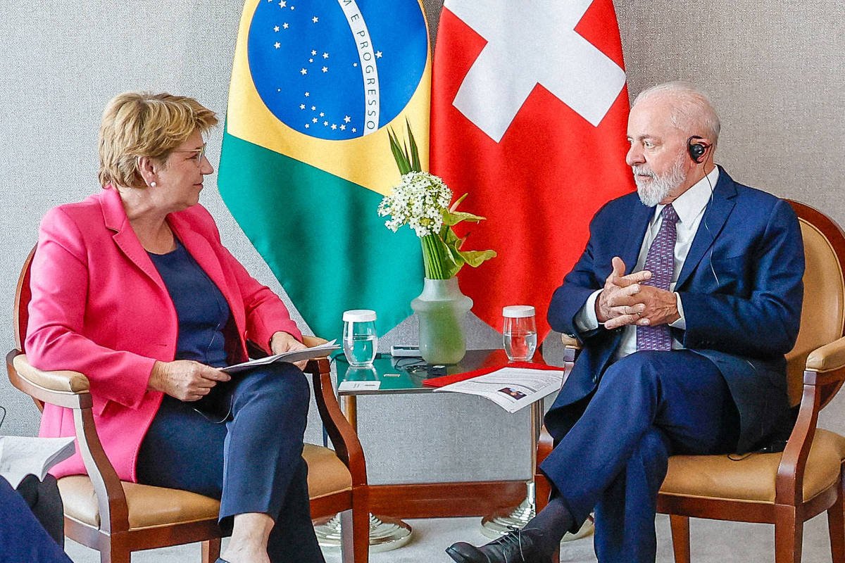 Brasil enviará só observadora em conferência sobre Ucrânia - 13/06/2024
