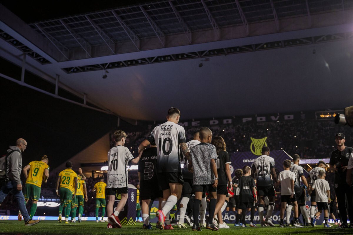 Corinthians encaminha acordo de R$ 1,1 bilhão com Liga Forte