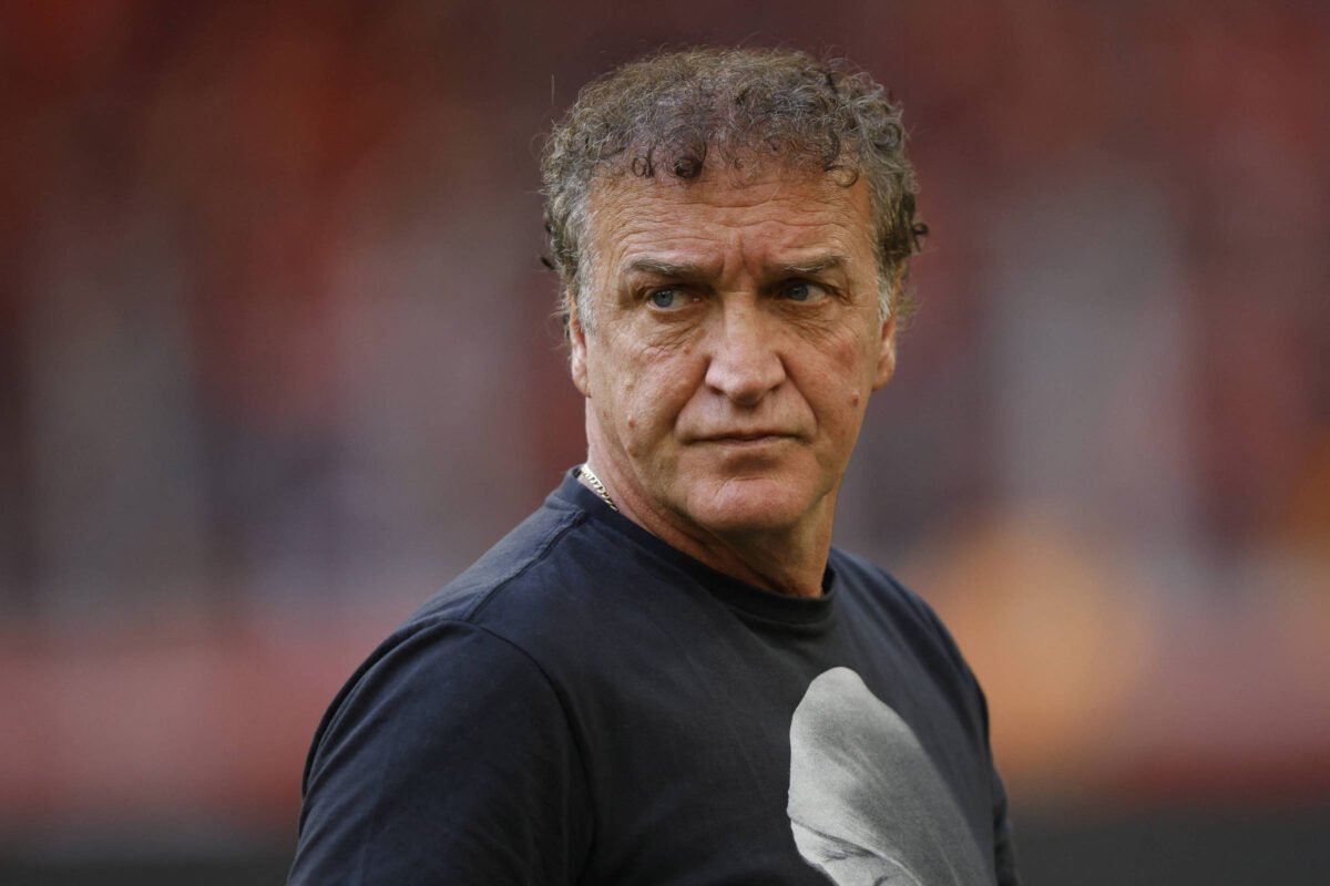 Cuca deixa Athletico-PR três meses após contratação - 24/06/2024 -