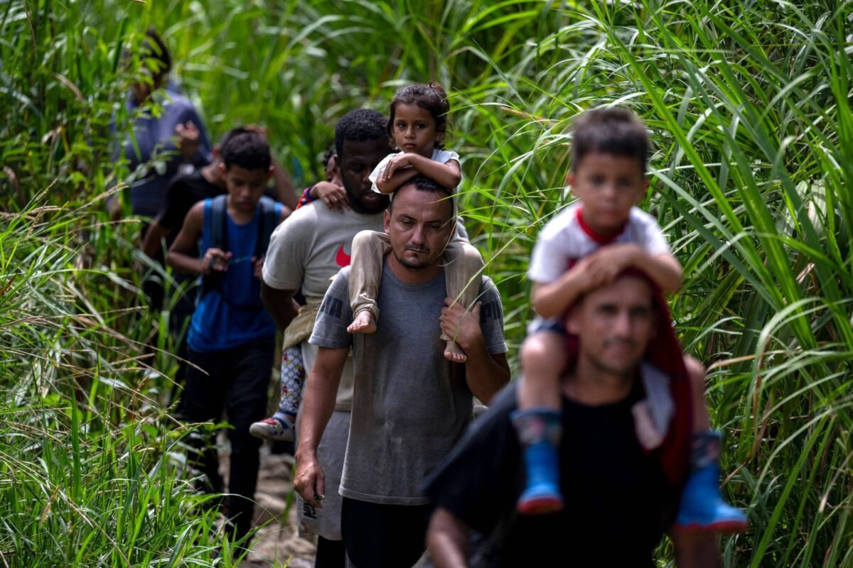 EUA vão aumentar combate ao tráfico de pessoas em Darién
