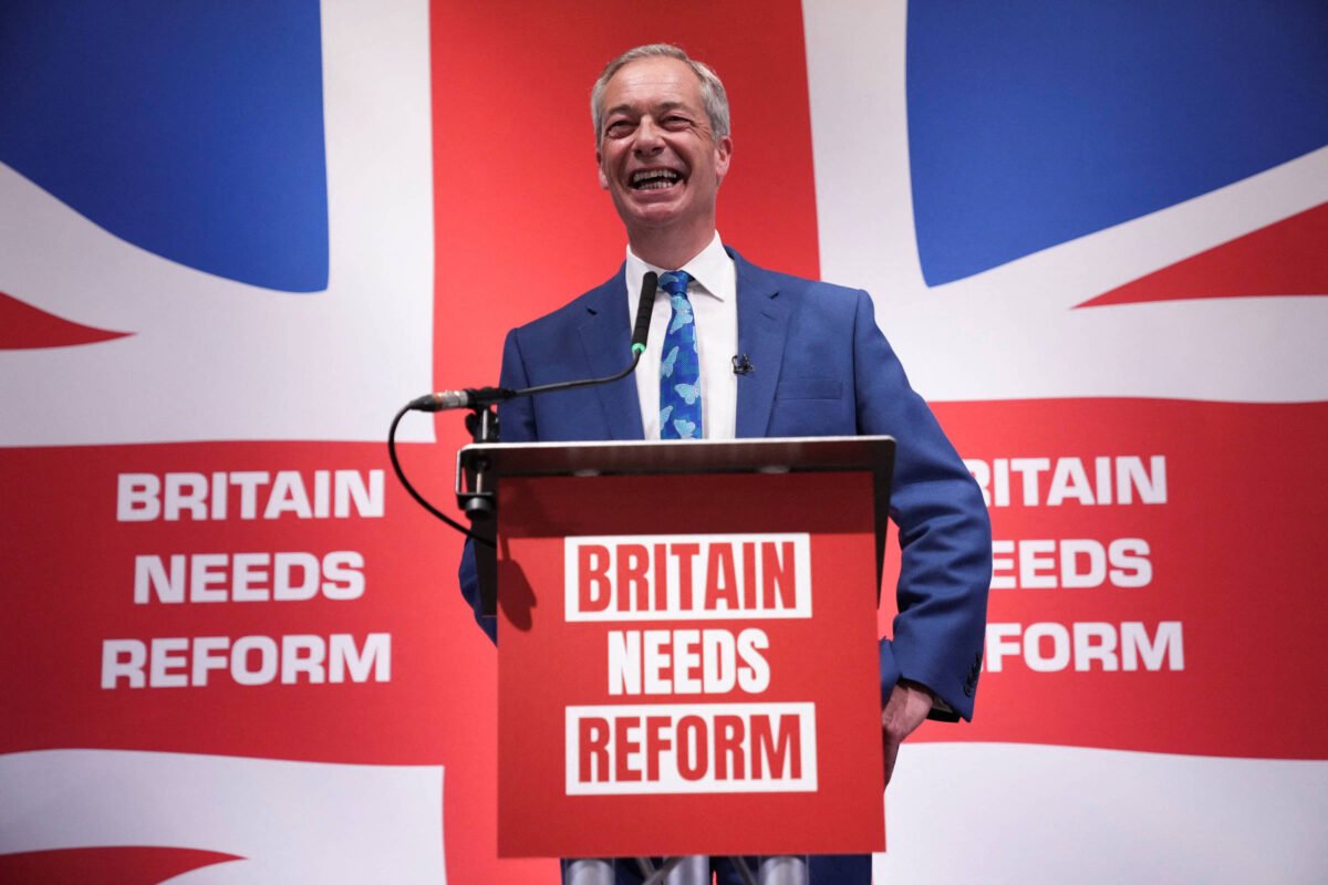 Farage, defensor do Brexit, ameaça Sunak no Reino Unido -