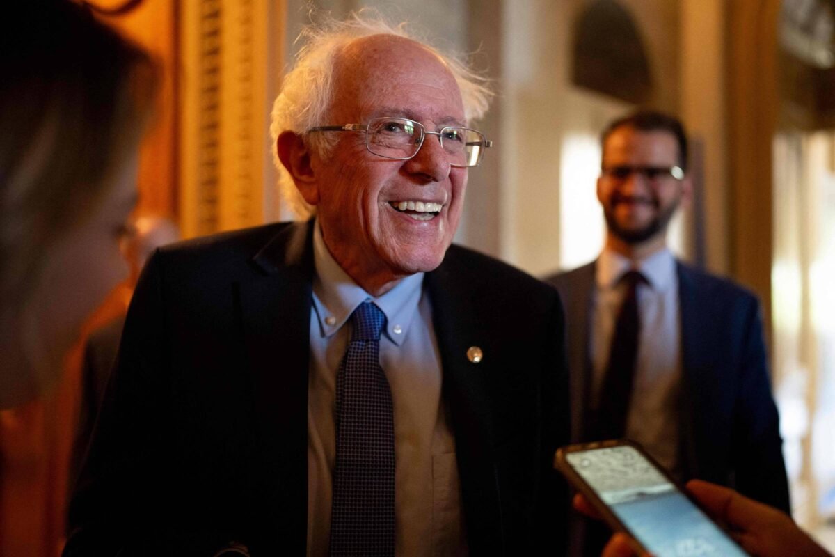 Nunca vi tantas crises no mundo como hoje, diz Sanders