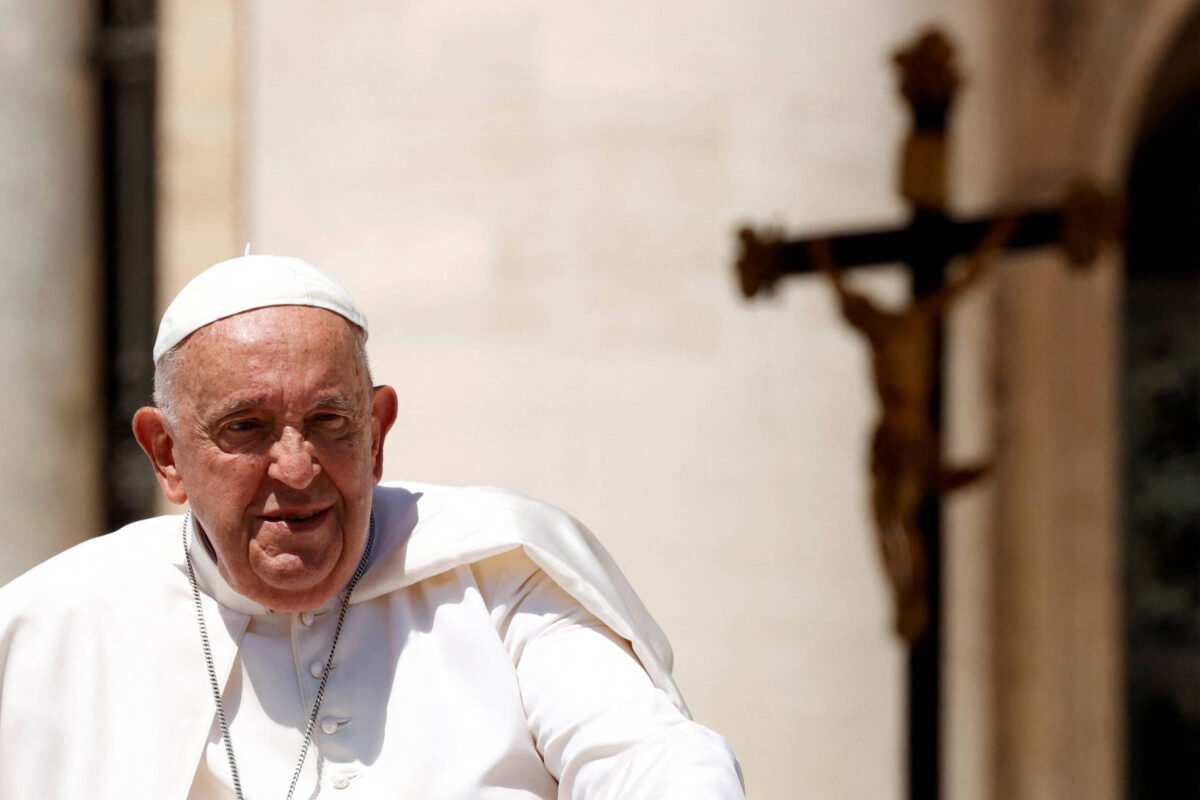 Papa Francisco pede que homilias durem no máximo 8 minutos