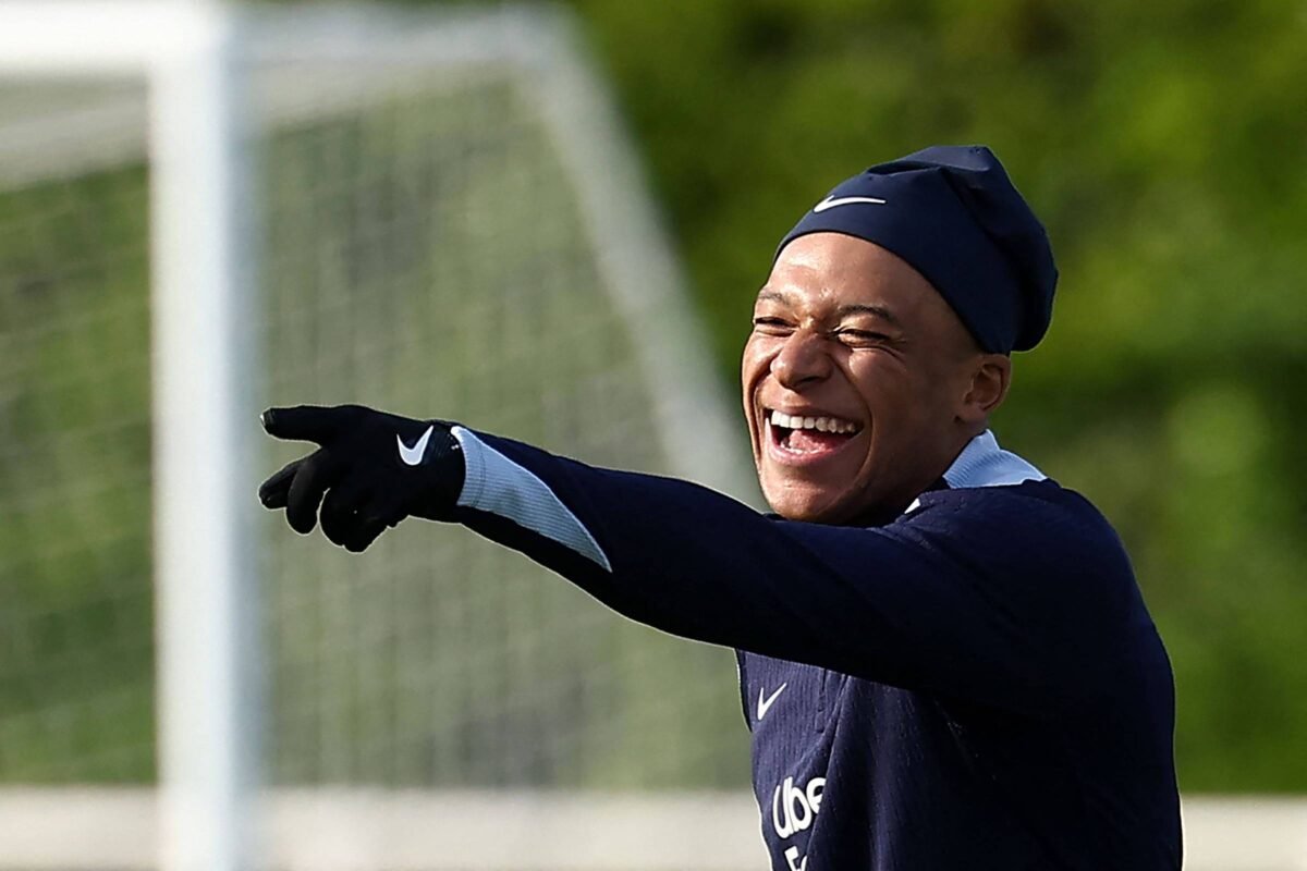 Real Madrid anuncia a contratação de Kylian Mbappé - 03/06/2024