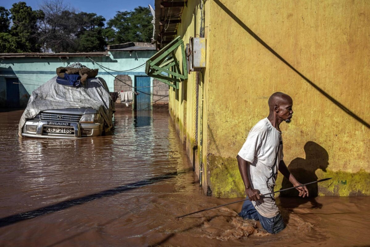 Vídeo: Enchentes expõem desigualdade na crise climática - 17/06/2024 -