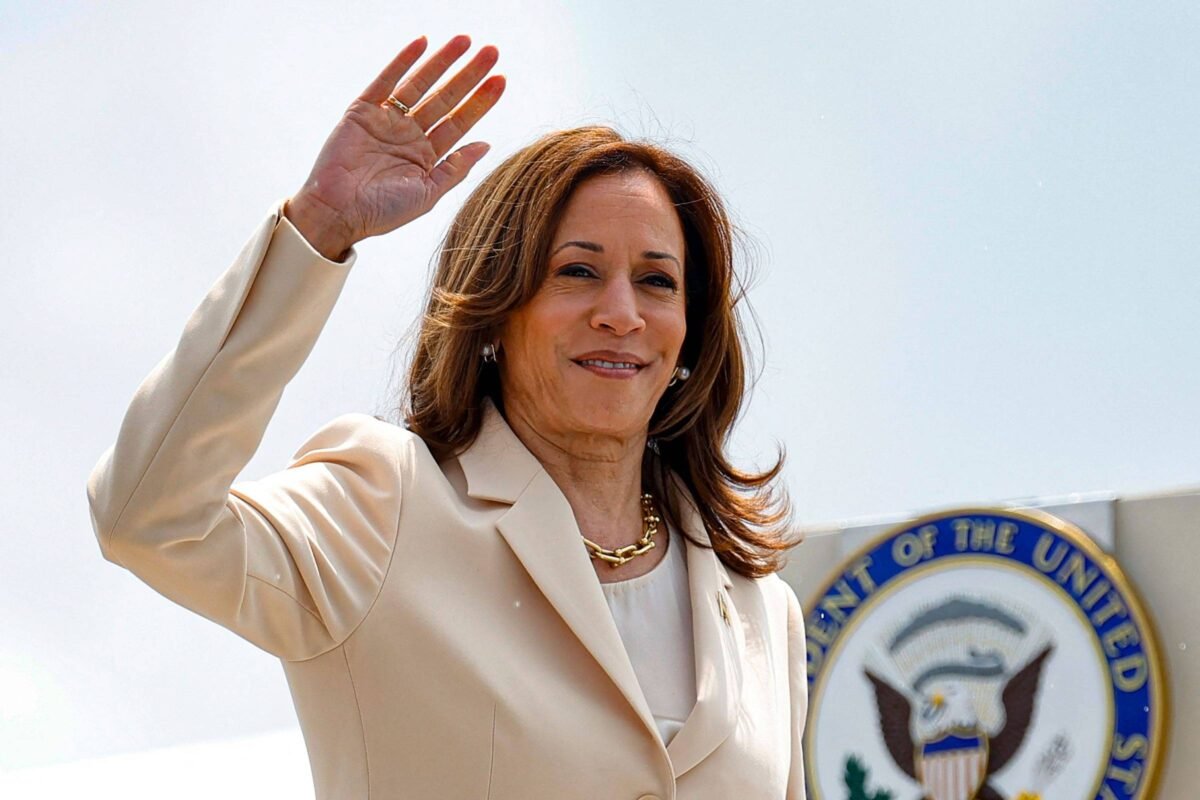 Ataques racistas contra Kamala Harris sugerem desespero - 24/07/2024 -