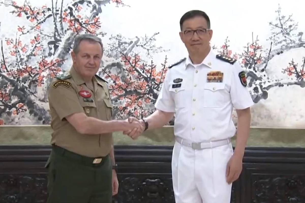 Avibras: Exército visita indústria chinesa de armas - 10/07/2024 -