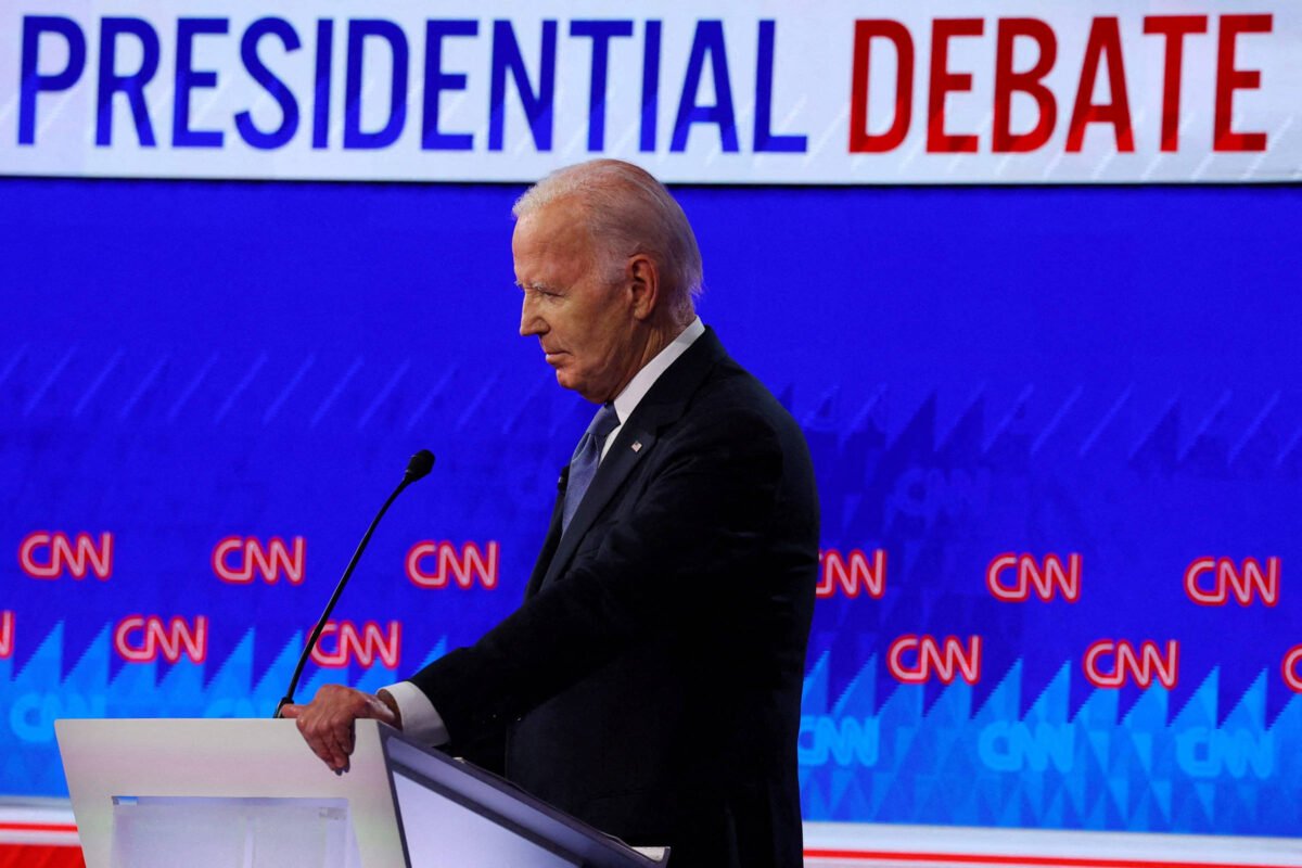 Biden atribui desempenho em debate ao cansaço de viagens -