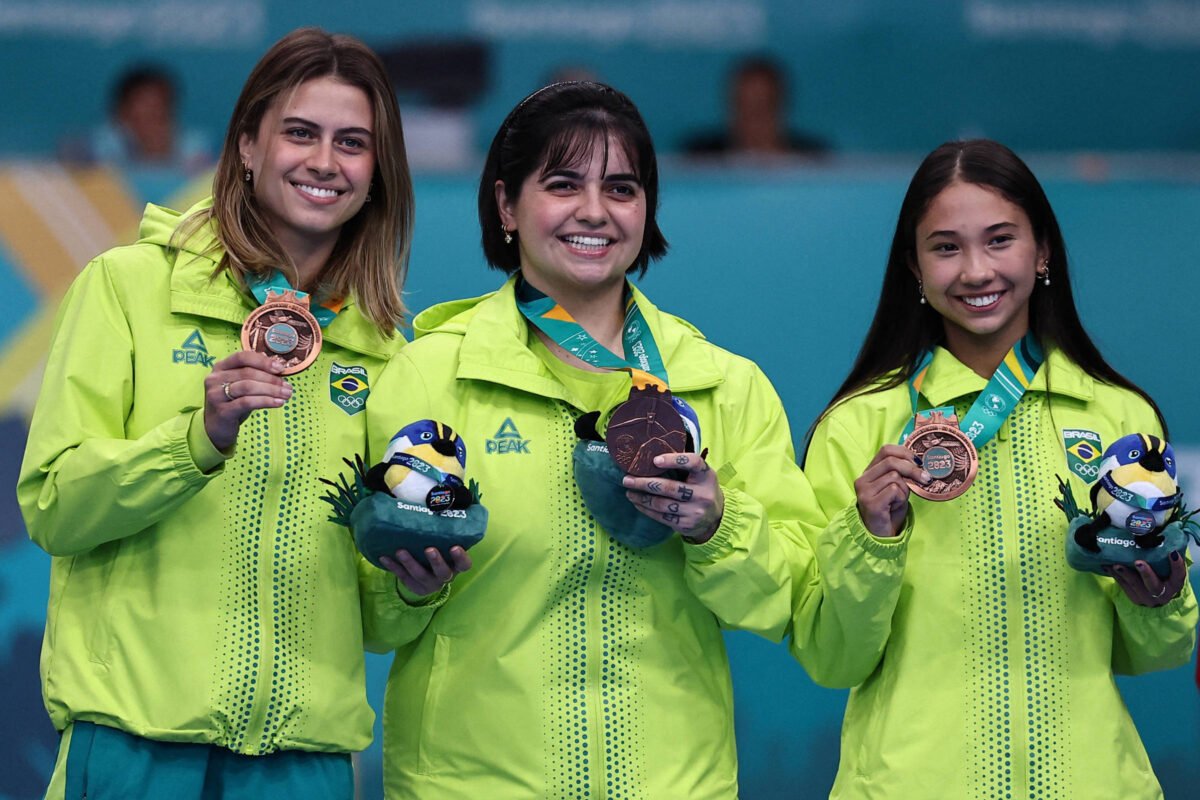 Brasil aposta em irmãs e para atleta no tênis de
