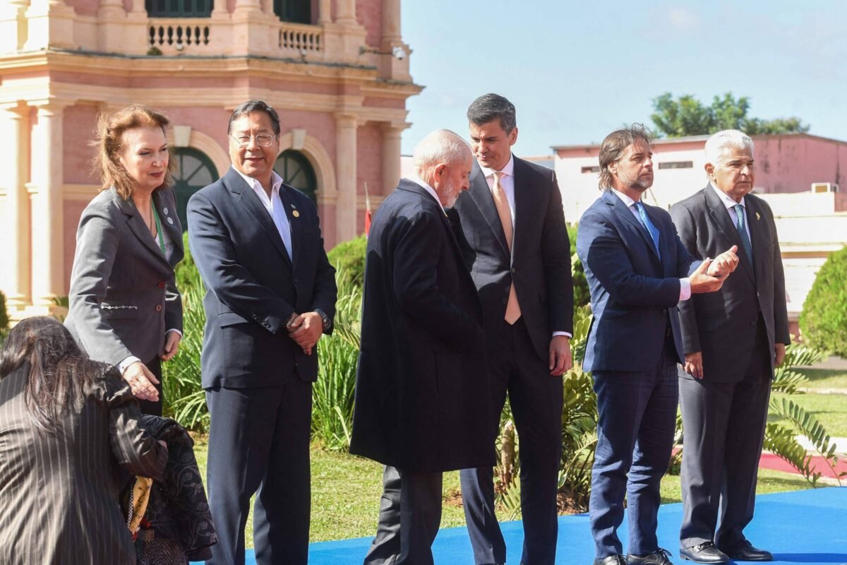 Conflito com Argentina bloqueia declaração do Mercosul e associados -