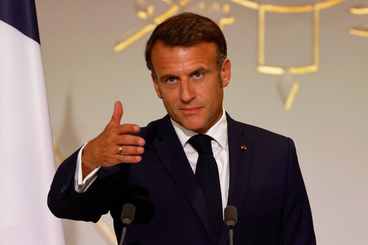 Foi uma ideia louca, diz Macron a cinco dias dos