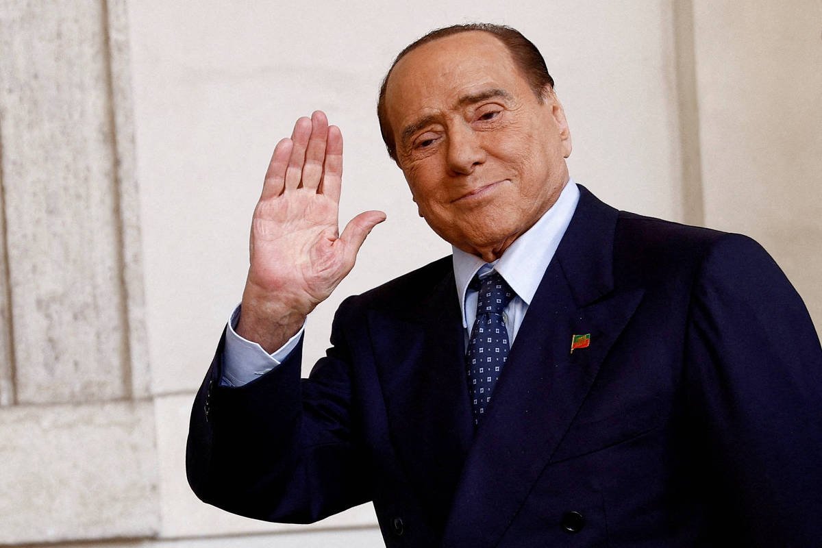 Itália: Aeroporto de Milão terá o nome de Berlusconi -
