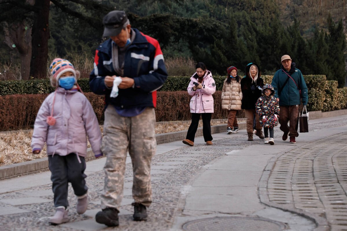 Jardim de infância na China se torna centro para idosos