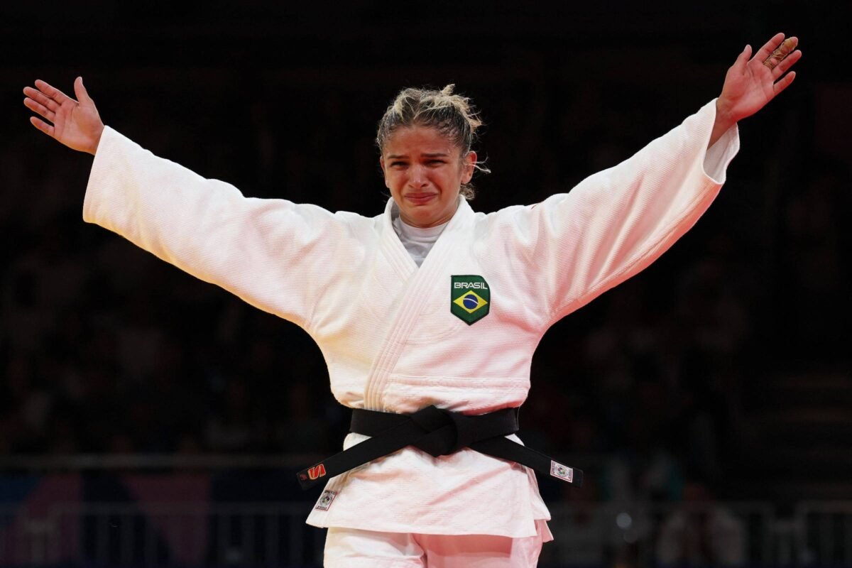 Larissa Pimenta conquista o bronze no judô - 28/07/2024 -